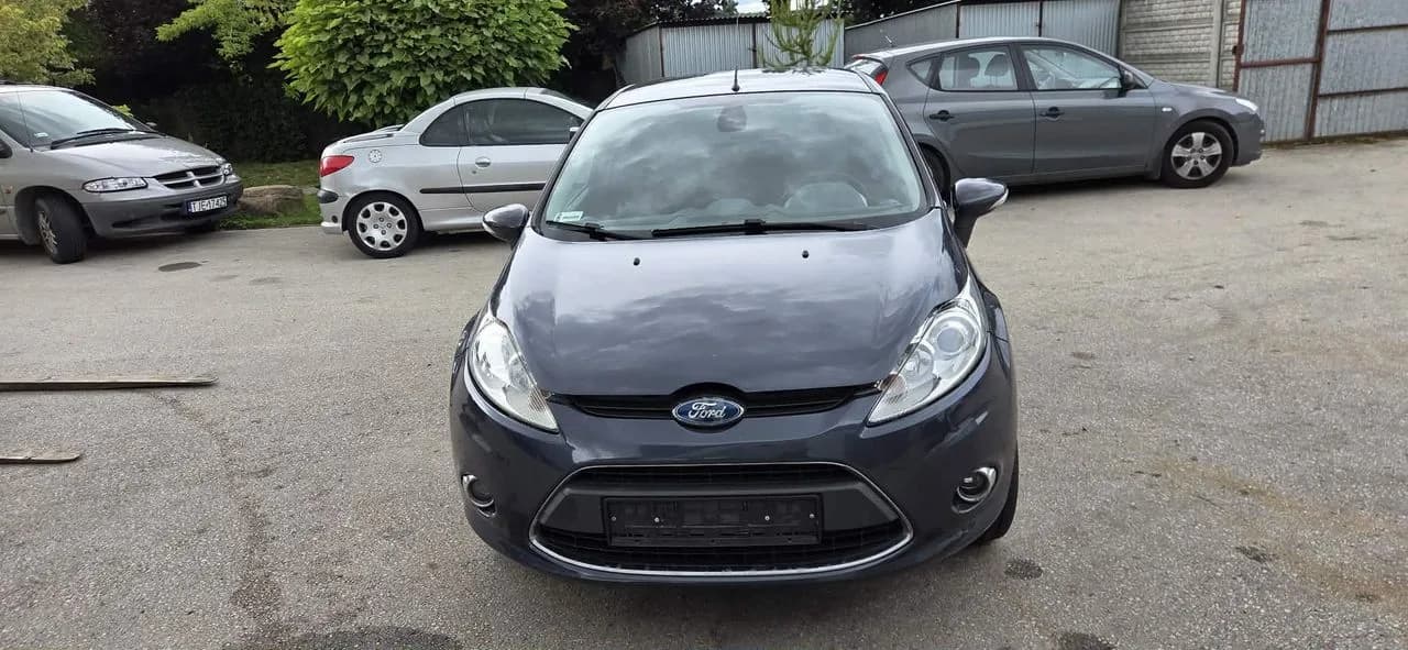 FORD FIESTA MK7 belka wzmocnienie zderzaka przód – zdjęcie 1