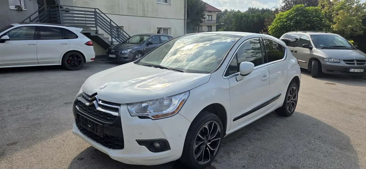 CITROEN DS4 belka wzmocnienie zderzaka przód – zdjęcie 1