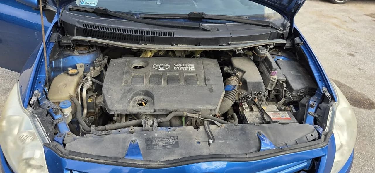 Toyota Auris I (2006–2012)
