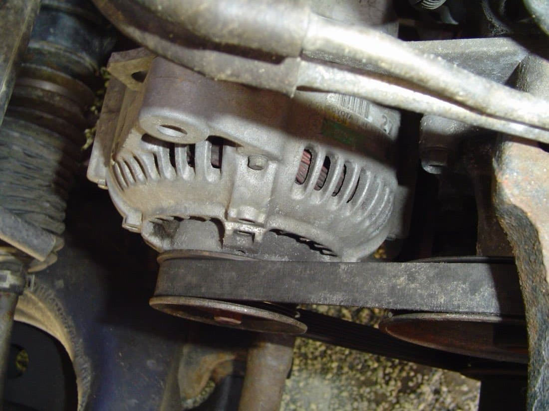 Alternator Valeo 140A — VW Passat B7 2.0 TDI — zdjęcie ilustracyjne 1