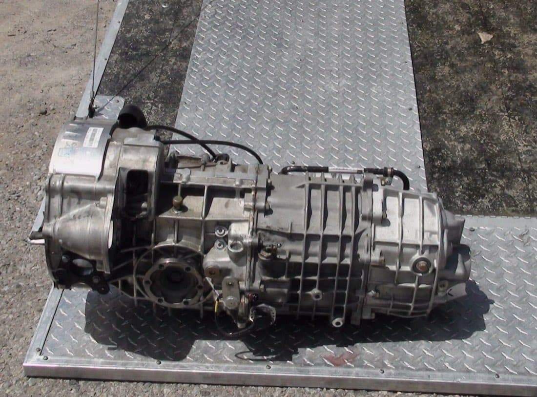 Skrzynia biegów manualna 6-biegowa — Ford Transit 2.2 TDCi — zdjęcie ilustracyjne 1