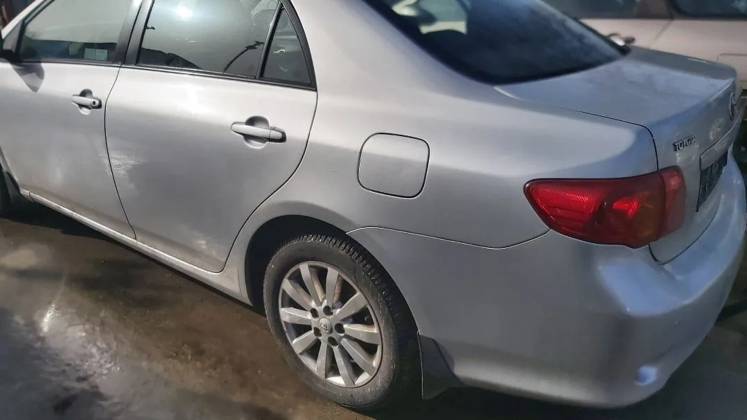 TOYOTA COROLLA e15 zacisk tył lewy lub prawy – zdjęcie 1