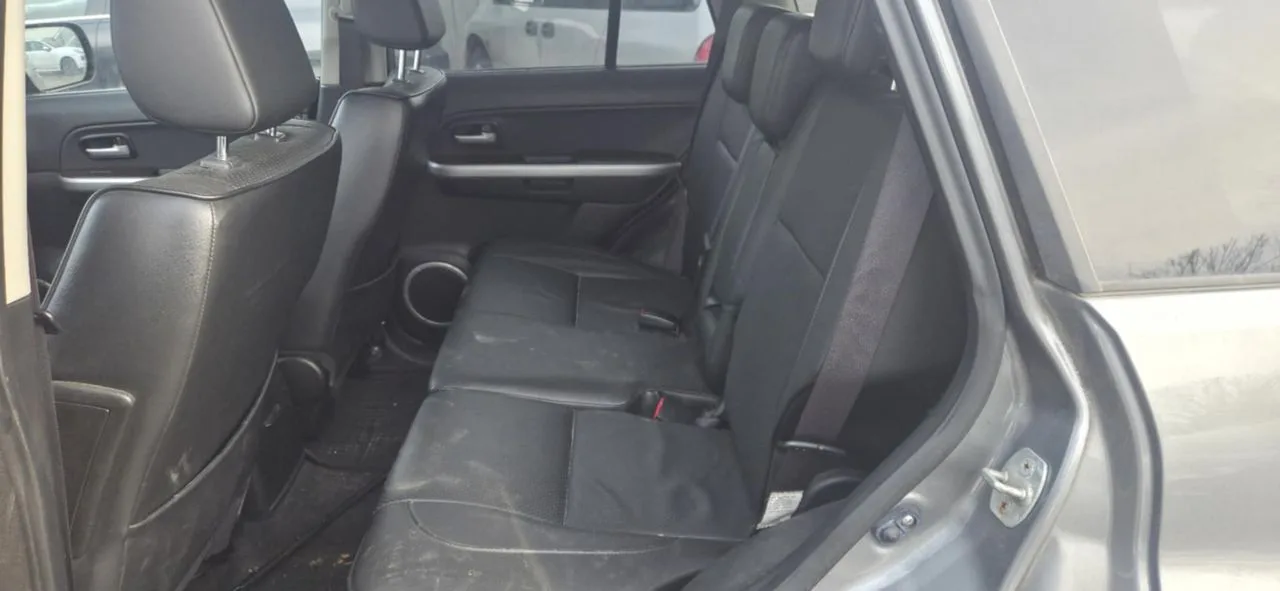 Suzuki GRAND VITARA II kanapa tył – zdjęcie 1