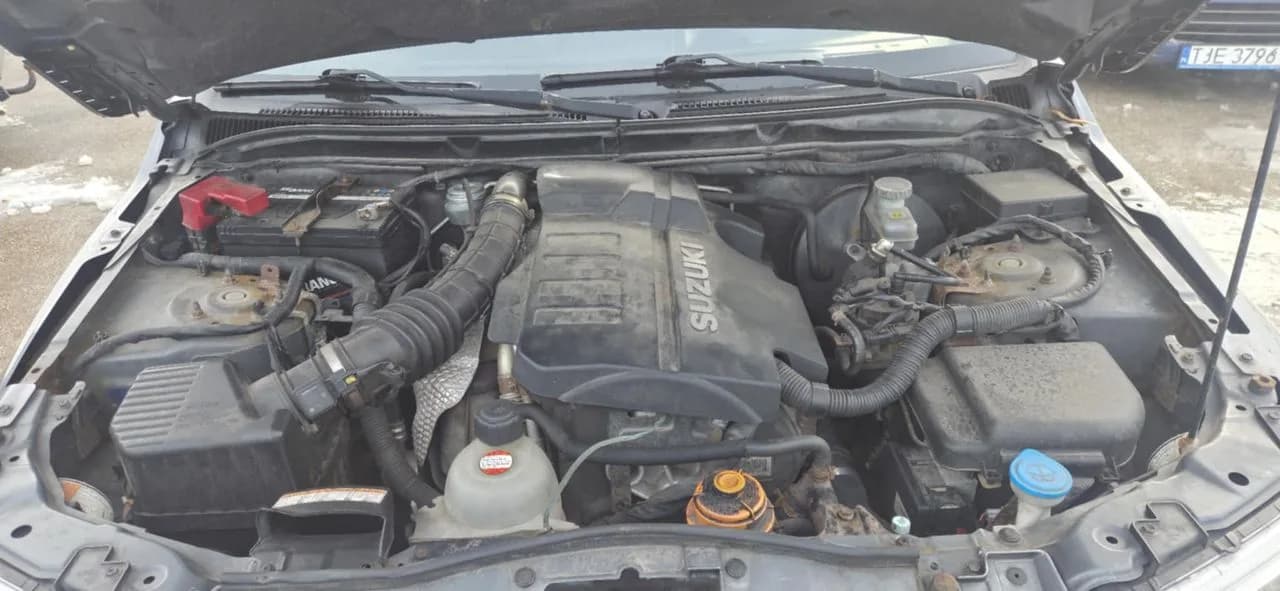 Suzuki GRAND VITARA II 1,9 dci wtryskiwacz – zdjęcie 1