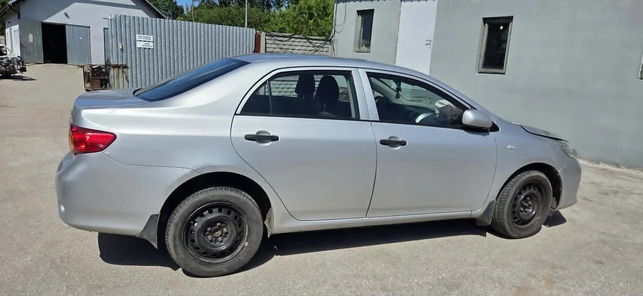 TOYOTA COROLLA E15 1G7 błotnik prawy tył – zdjęcie 1