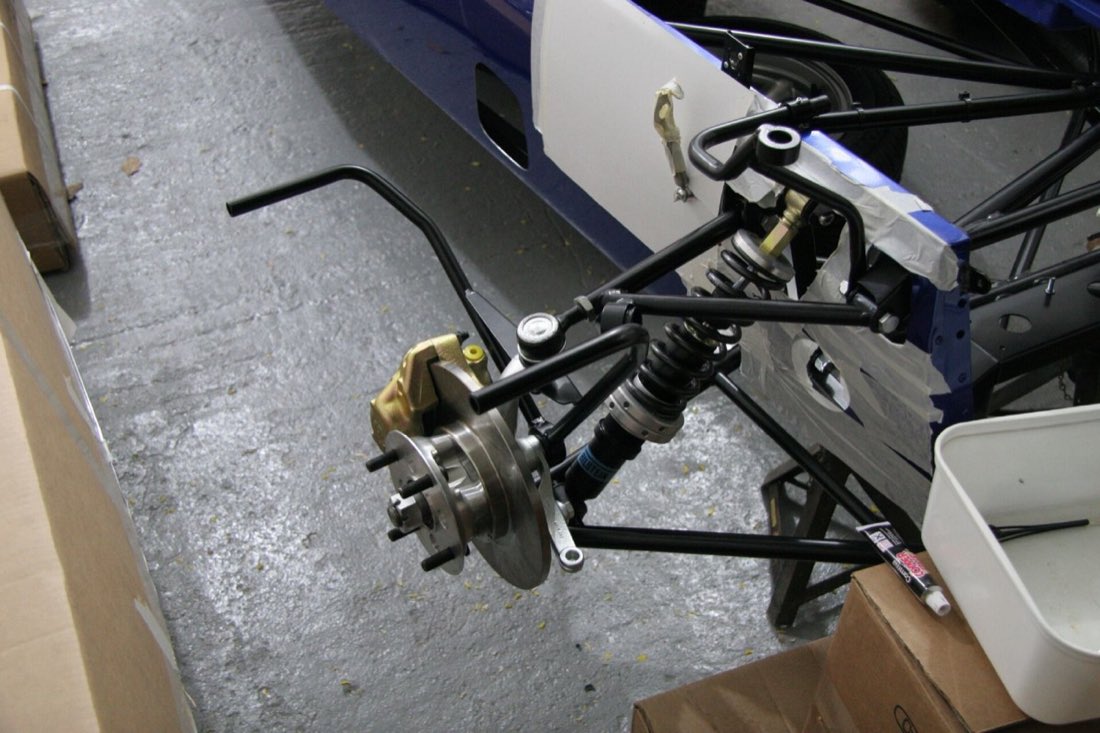 Caterham Roadsport building - 006 - RH front suspension - Flickr - exfordy